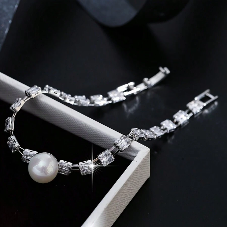 1pc Luxury Sparkling Cubic Zirconia Bracelet, Fashionable Bestselling Gift For Valentine's Day,Mom,Mother,Mother's Day,Gift