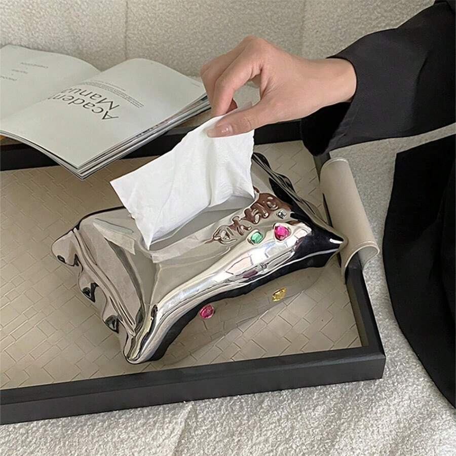 Une boîte à mouchoirs en céramique de style Ins, décorée de strass et de motifs candy. Boîte de rangement pour mouchoirs au design unique et travail tridimensionnel, décorative pour la maison