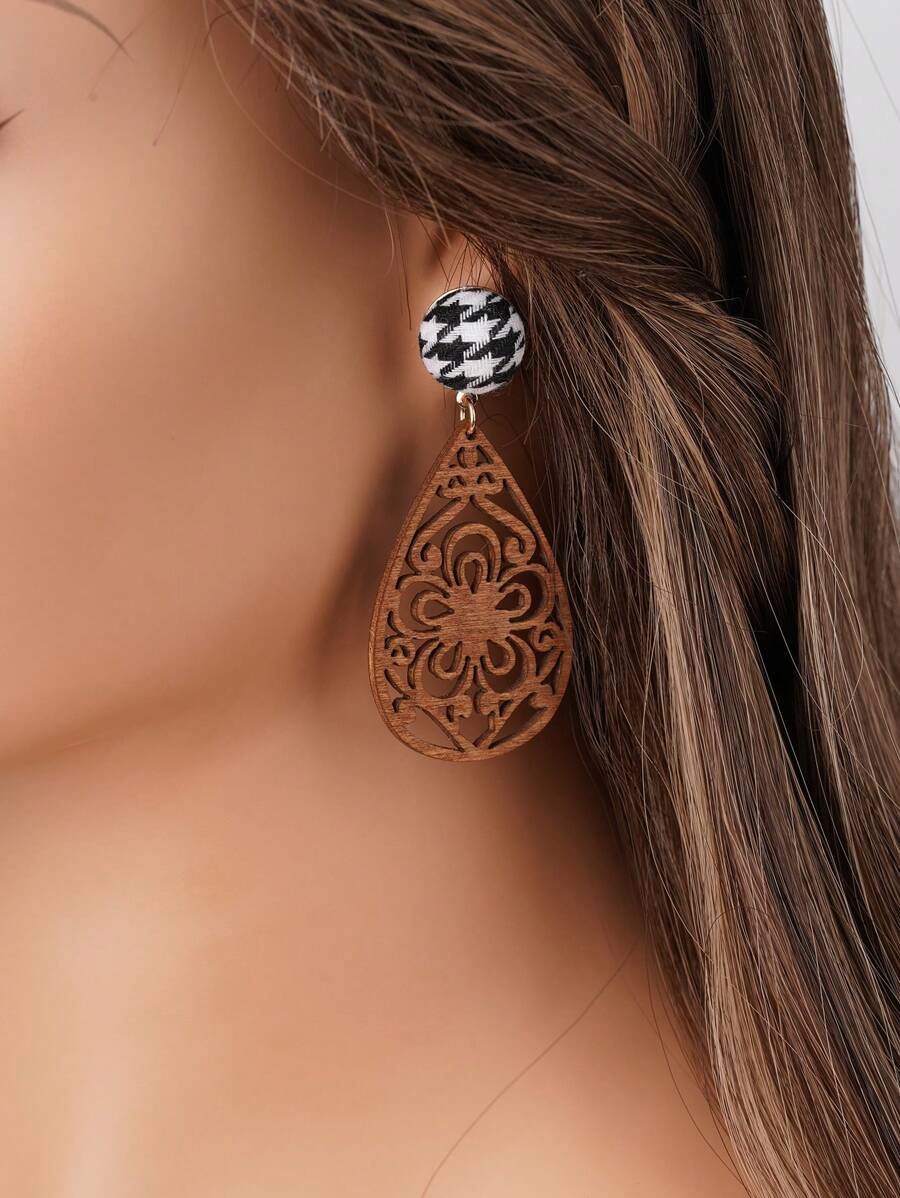 1 Pair Vintage Boho Style Wooden Carved Water Drop Pendant Earrings, Suitable For Daily Wear And Gatherings