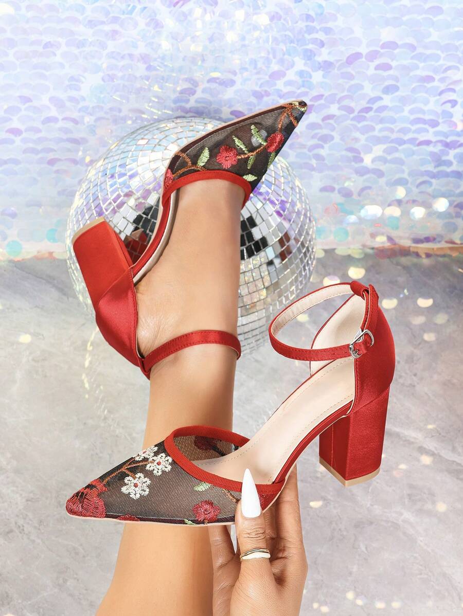 French Retro Embroidered Women Shoes, 2025 New Style Shallow Pointed Toe Mesh Thick Heels, Versatile & Elegant High Heels