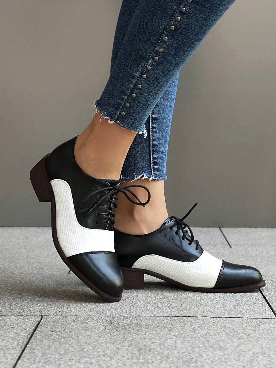 Women's Flat Oxford Shoes, New Collegiate Style Small Leather Shoes, Lace-Up Contrast Color Brogues