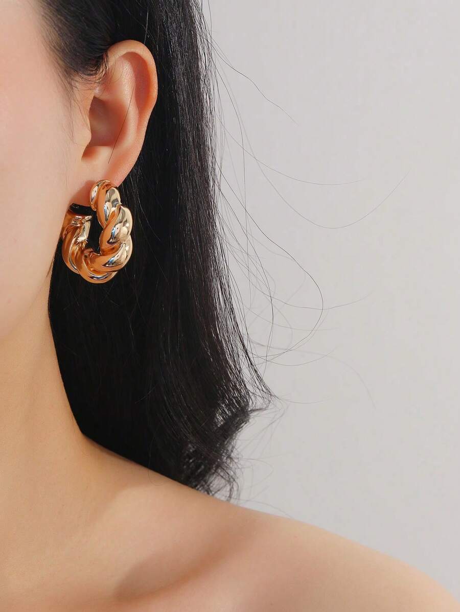 1 Pair Exaggerated Retro C-Shaped Earrings With Chunky Cable Texture, Suitable For Women's Daily And Party Wear