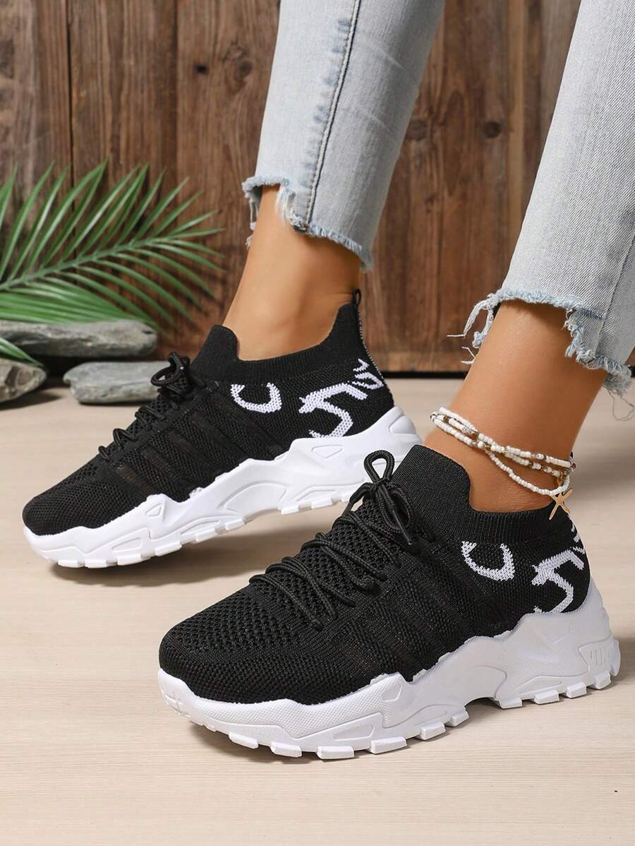Lente en zomer nieuwe mode witte sneakers, mesh ademende sport retro schoenen, dikke zool antislip zachte onderkant hardloopschoenen