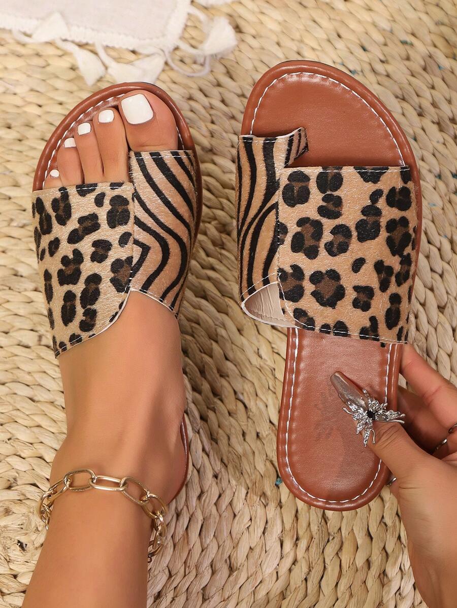 Leopard Print Stylish Women's Flip Flop Sandals, Casual Beach Slippers, Flat Bottom, Non-Slip, Comfortable