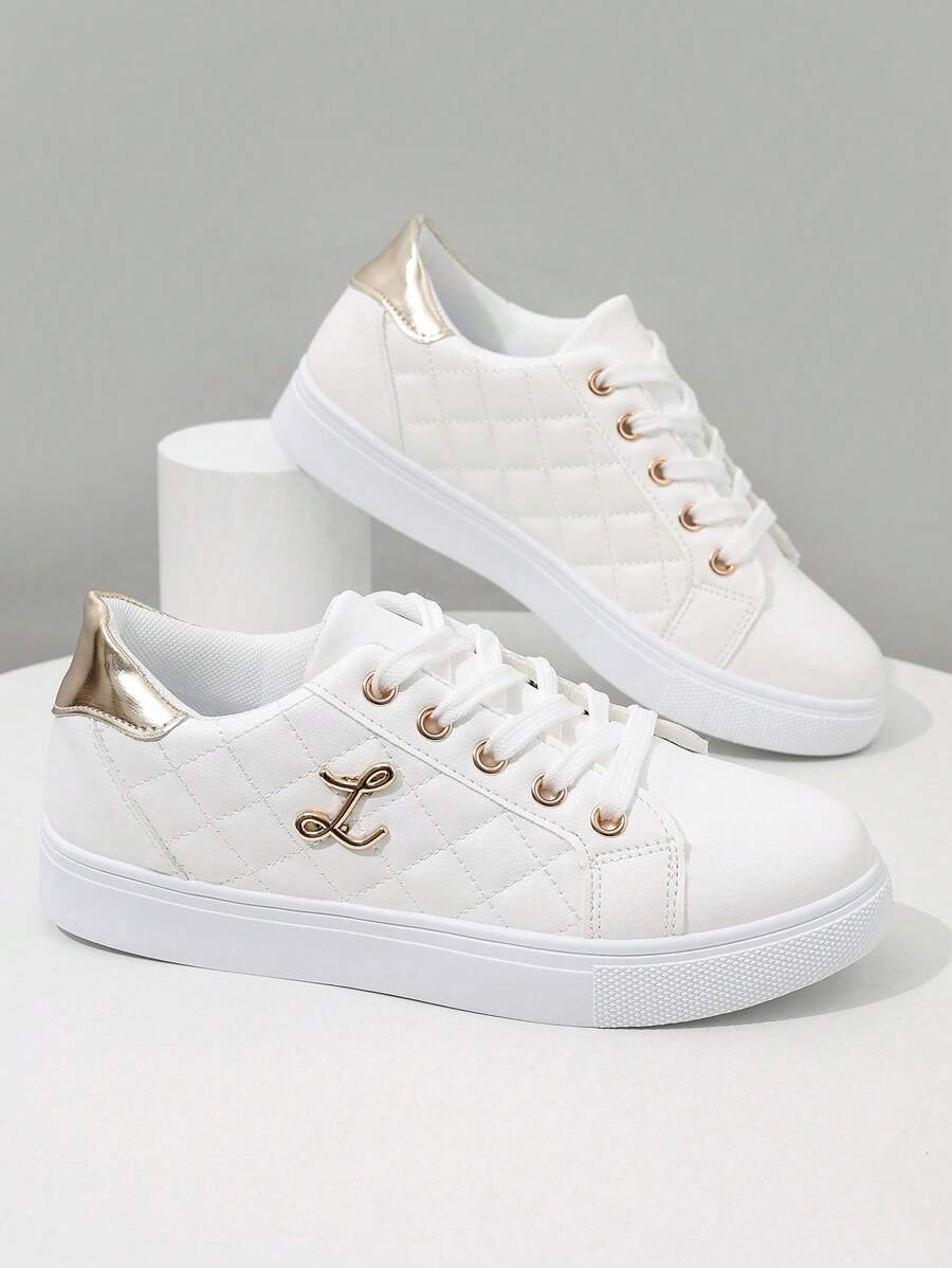 Chaussures de sport à lacets pour femmes pour l'automne, à la mode, polyvalentes, douces et confortables. Chaussures blanches convenant pour la course et la marche en extérieur