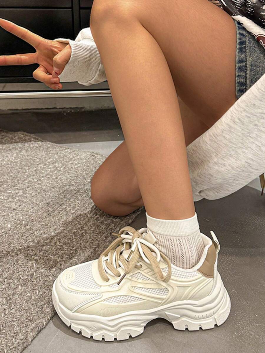 2025 New Korean Style Women Versatile Thick Sole Casual Lace-Up Breathable Sneakers