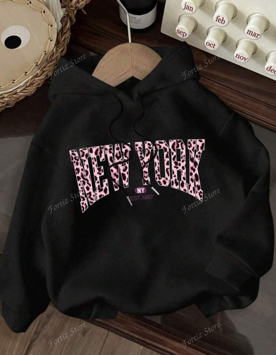 Capucha térmica con estampado de letra new york con bolsillo de canguro con cordón