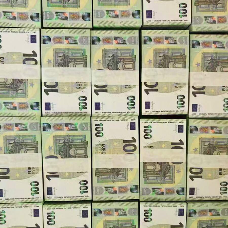 100/200 11*6.15cm Copy 100€, 100pcs 14*8cm Old And New Copy € 100 Denomination Counterfeit Banknote Props Paper Origami Props,Euro Shape Fake Money Commemorative Display Prop Paper