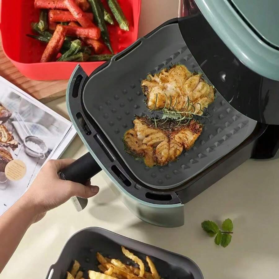 Extra Thick & Large Silicone Air Fryer Liners & Square Baking Pans Set - Reusable Non-Stick Oven/Microwave Safe Up To 260°C, LFGB Certified Baking Mat, - Perfect For Pizza, Chips, Cakes, Roasting (Limited Time Offer!)With Heat-Insulating Finger Cots Heat-Insulating Pads. Optional