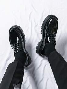 الأسود