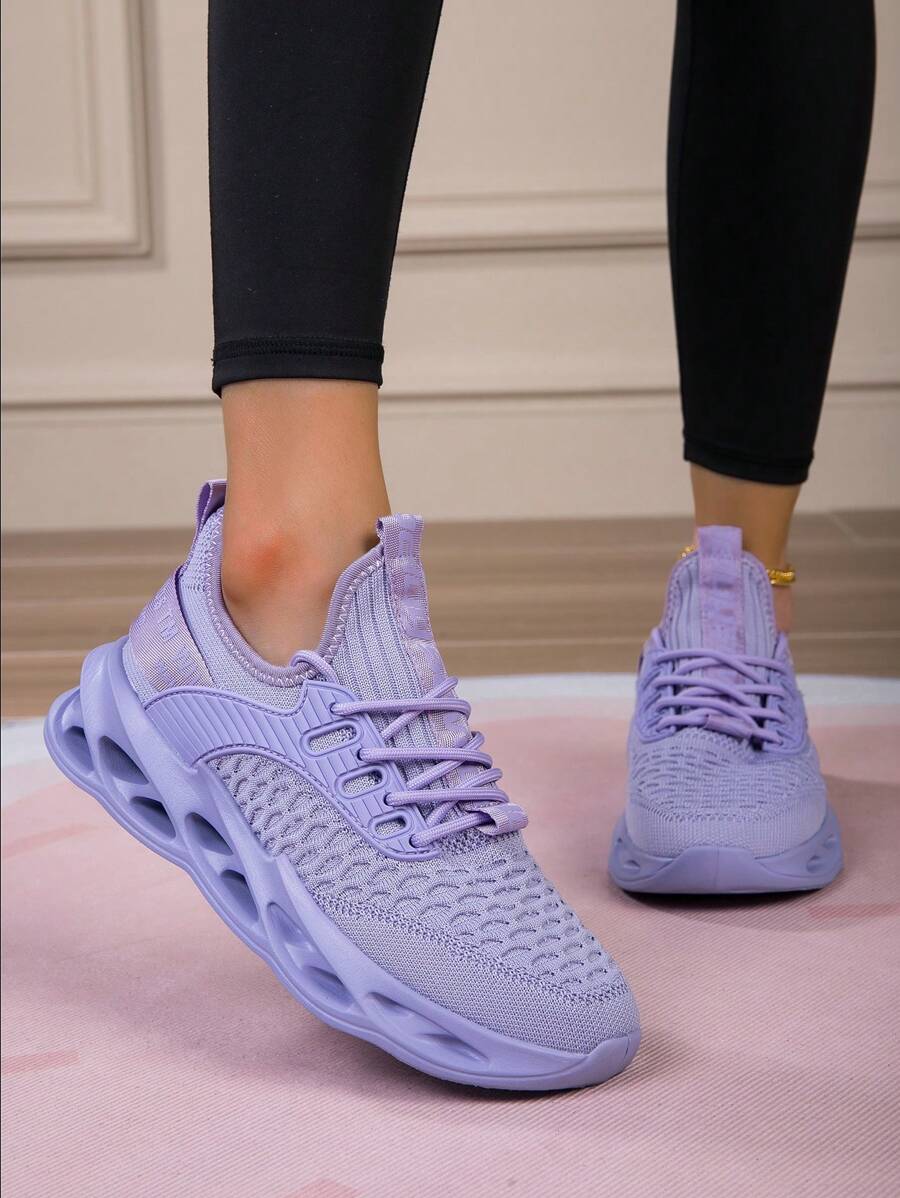 Women's Sneakers With Letter Pattern, Shock Absorbing Design, Lightweight, Non-Slip, Front Lace-Up Casual Running Shoes Suitable For Daily Fitness, Comfortable Mesh Casual Loafers