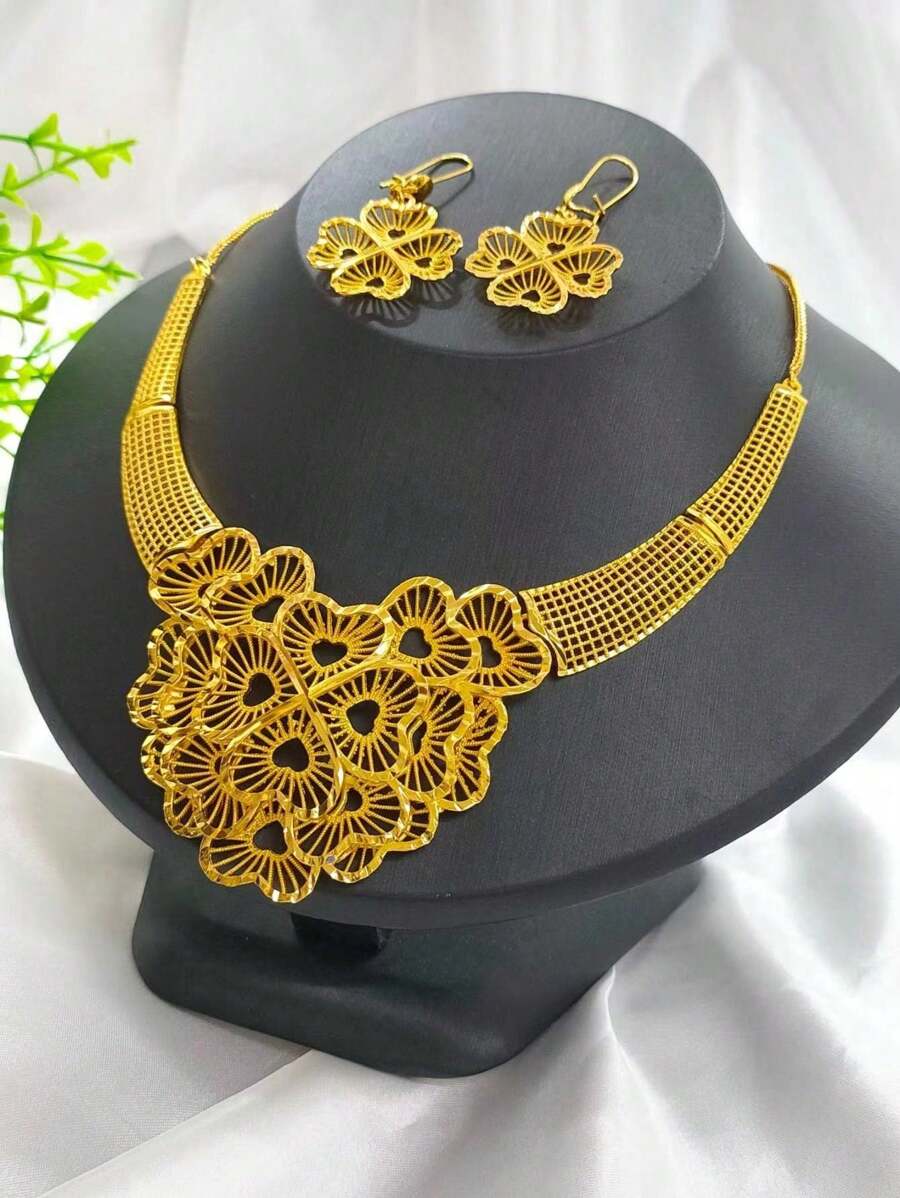 1 Juego de collar y pendientes con diseño hueco en forma de corazón, chapado en oro, joyería para mujeres, adecuado para Arabia Saudita, EE.UU., Reino Unido, Francia, Alemania, retro, Dubái, boda, fiesta, Día de la Madre, San Valentín, mamá, madre, regalo