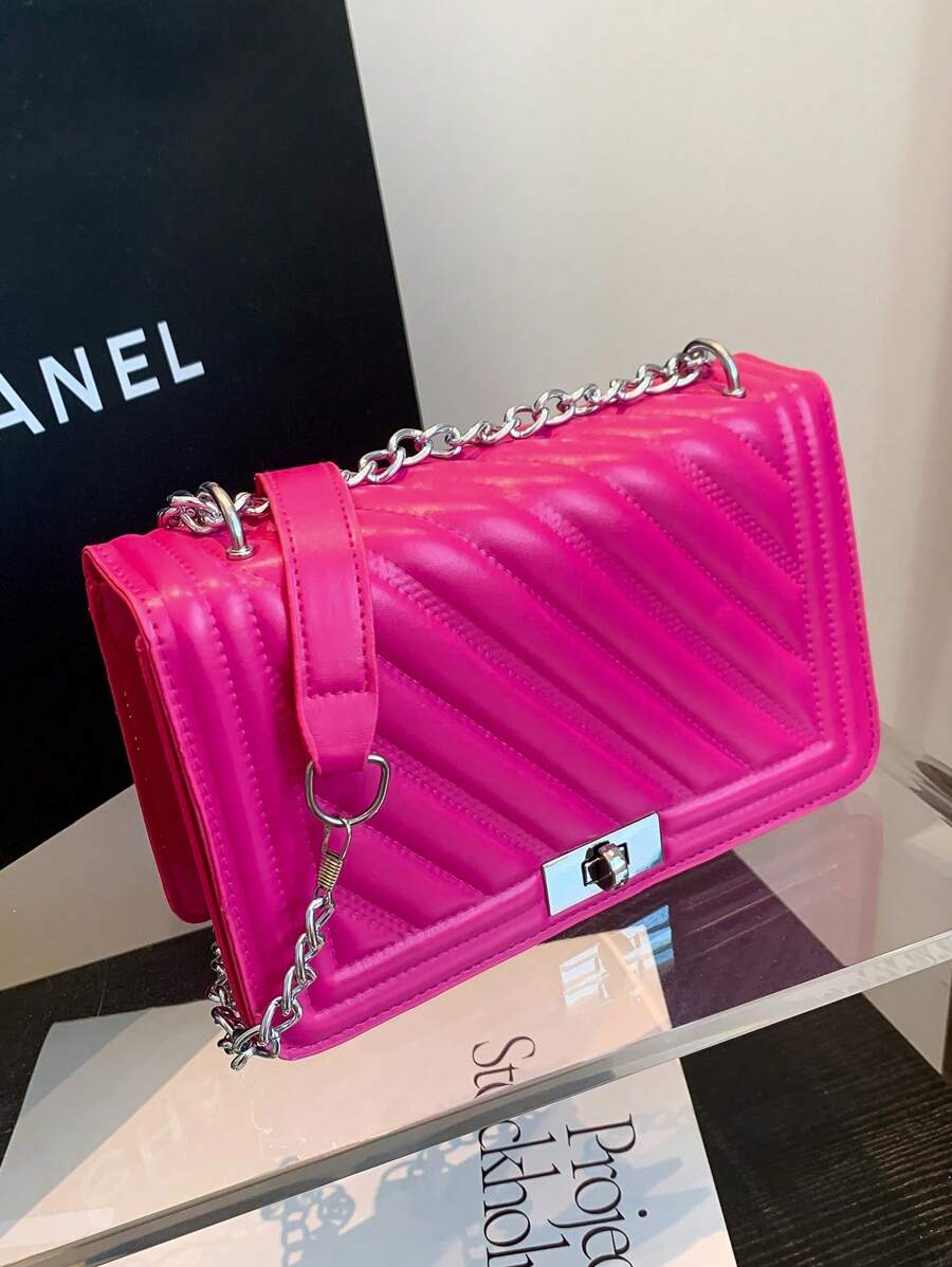 Fashionable Women's Minimalist Stylish Shoulder Bag, High-Quality Material Crossbody Flap Chain Bag