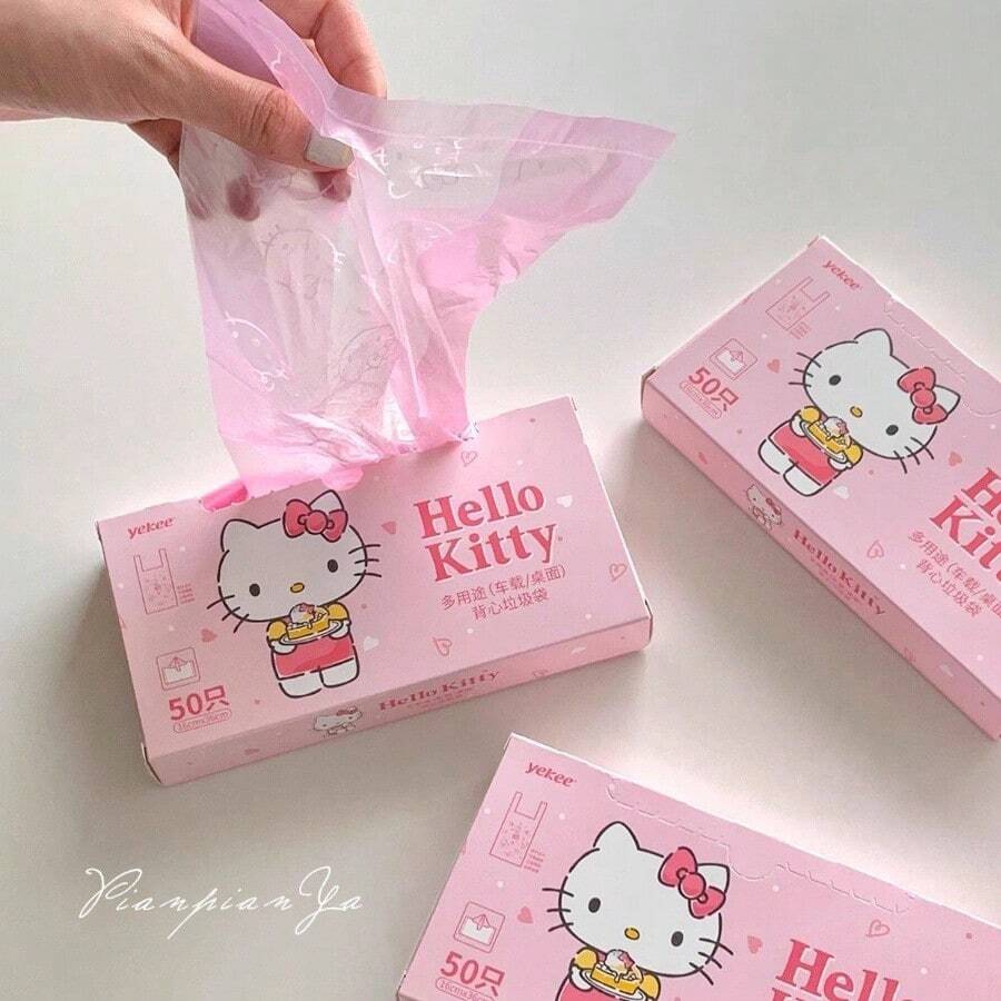 Sanrio 50 pièces Sacs d'ordures roses mignons et créatifs de Sanrio, sacs en plastique jetables, sacs de collecte d'ordures de voiture portables