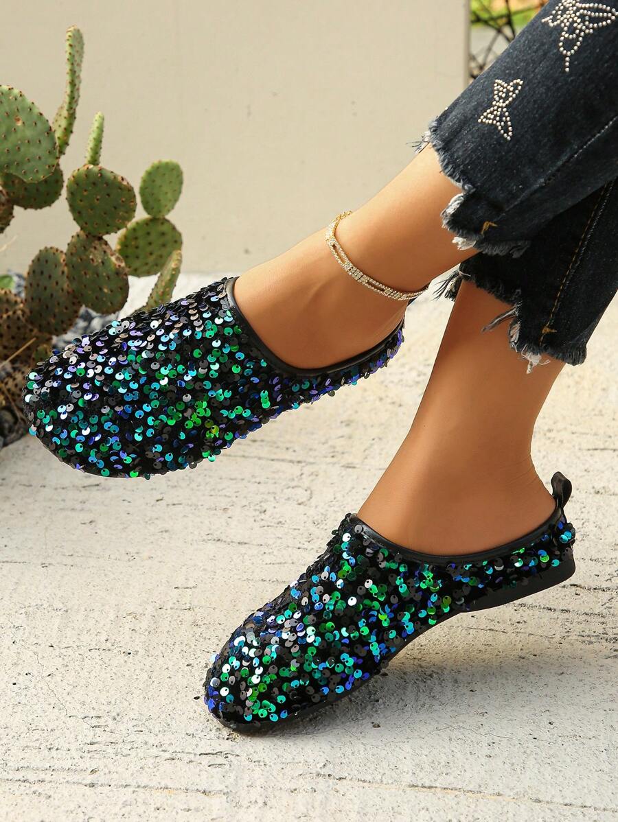 Comercio transfronterizo Tallas grandes 36-43 Nuevos mocasines de moda de primavera y otoño con brillos negros, de uso diario en rosa, zapatos planos de lentejuelas multicolor para vestir
