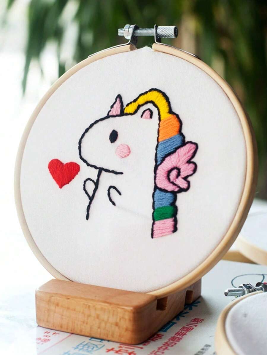 1 pièce - Matériel de DIY de broderie licorne - Cadeaux parfaits pour les enfants lors de diverses fêtes - Vêtements à broder soi-même simples et tridimensionnels, cadeaux pour la fête des enseignants