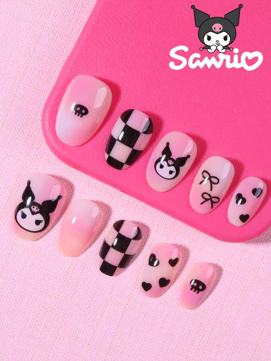 Sanrio Sanrio Hello Kitty Set de 24 uñas postizas ovaladas cortas 3D Kulomi con diseño de lazo y corazón con perlas, ajuste perfecto, incluye 1 pegamento de gelatina y 1 lima de uñas, uñas Kulomi para uso diario, de fiesta y reunión de mujeres y niñas. Redescubre la sofisticación de las uñas con estas uñas de aplicación