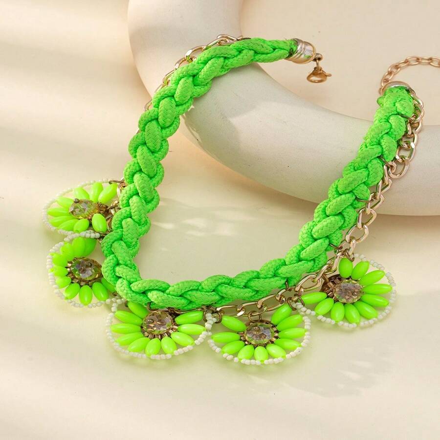 1pc Spring/Summer Floral Necklace, Exaggerated Decorative Accessory, Short Clavicle Chain Necklace For Women, Korean Style