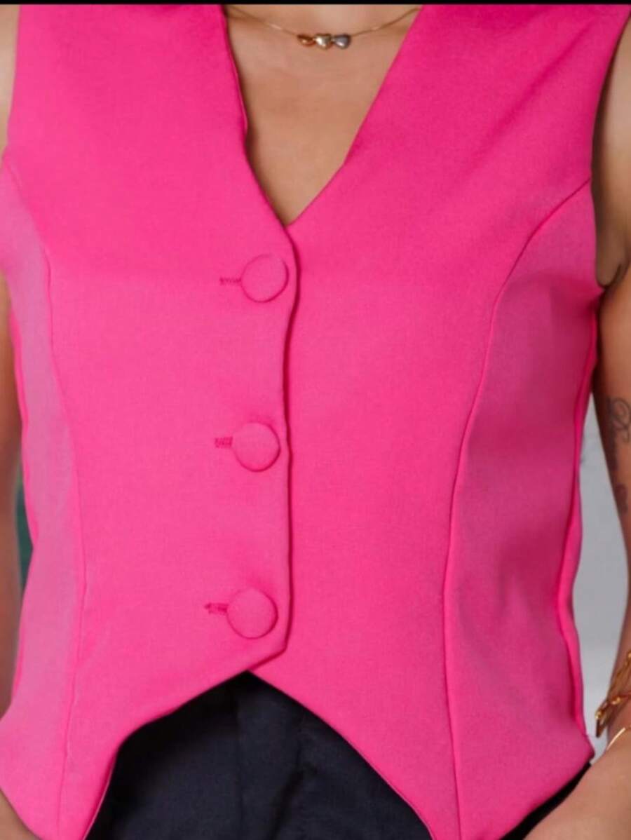 Coletinho Alfaiataria Feminino Curto com Botão Encapado