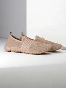 Kolor khaki