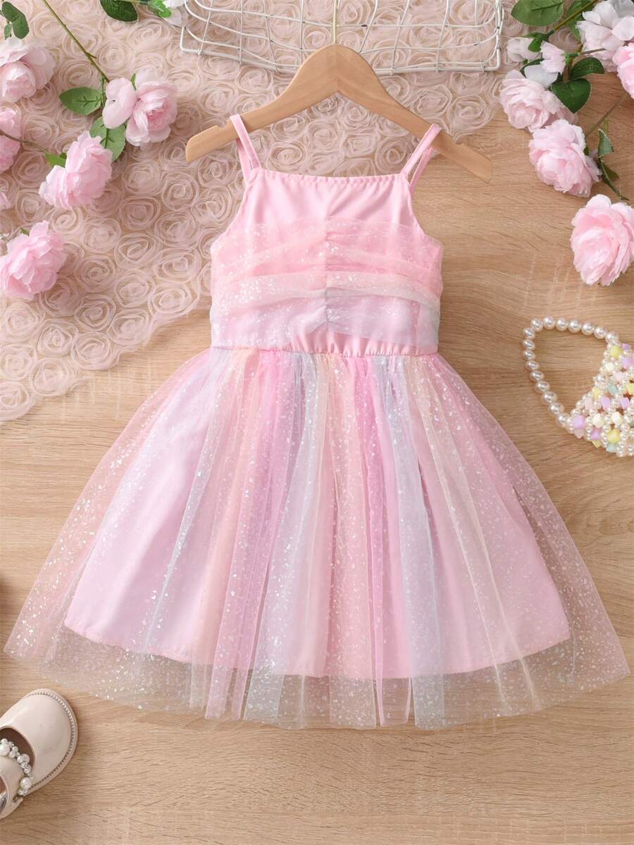 Vestido de tirantes con patchwork de malla para niñas jóvenes