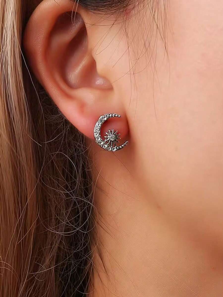 1 Pair Delicate Elegant Rhinestone Star & Moon Stud Earrings, Suitable For Women On Holidays, Birthday, Date, Party, Vacation, Daily Commute