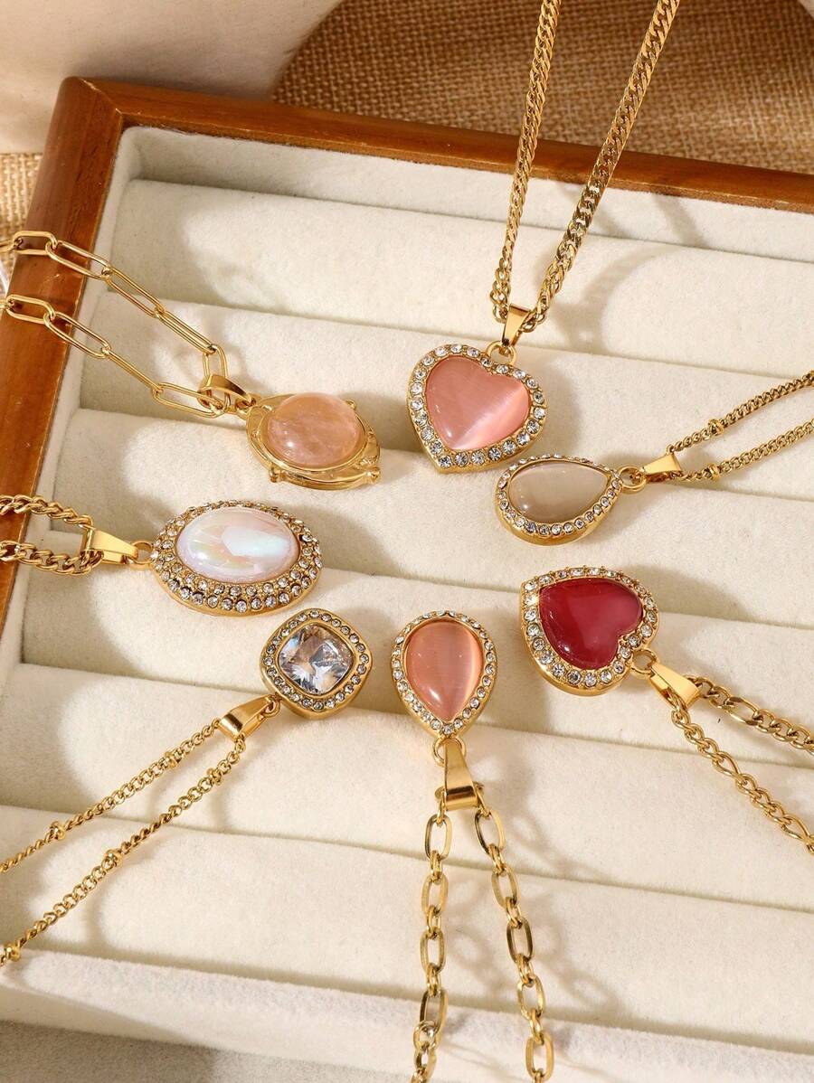 1 pieza Delicado y elegante colgante de dije de acero inoxidable chapado en oro de 18k con gota de agua en forma de corazón, decorado con perlas y rhinestones, collar de joyería adecuado para uso diario de damas, vacaciones, citas, compromiso, baile de graduación, San Valentín, Tanabata, regalo para mamá, el Día de la Madre