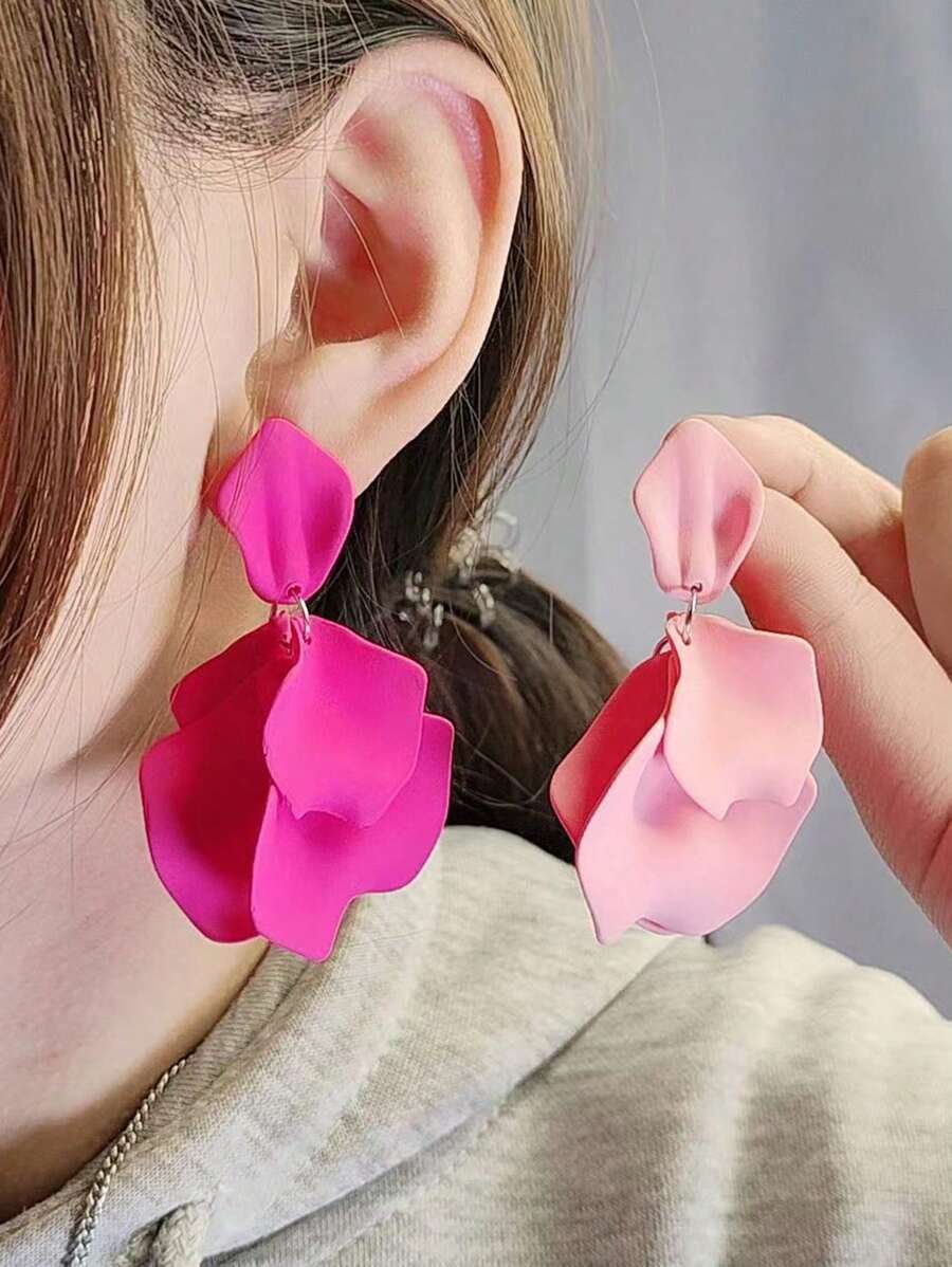1 paar Boho-stijl bloemenblaadjes kwastjes retro snoepkleur geplooide elegante dames oorbellen