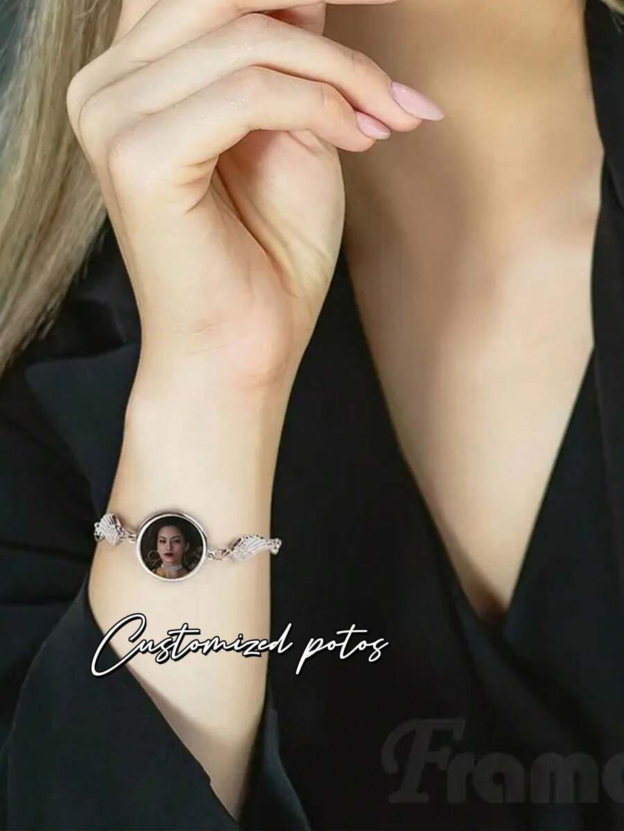 1pc Personalized Customized Photo Angel Wing Bracelet - Elegant Alloy, Fashionable Customized Accessories - Ideal Holiday Commemorative Gift, Suitable For Him Or Her