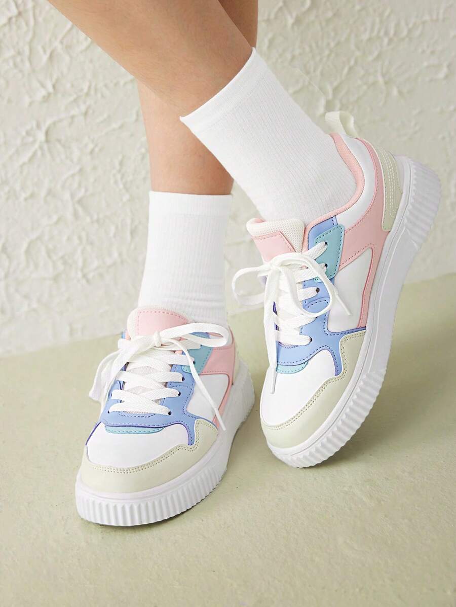 Sapatos esportivos clássicos da moda multicoloridos, tênis de skate universitário estilosos e casuais, unissex para crianças