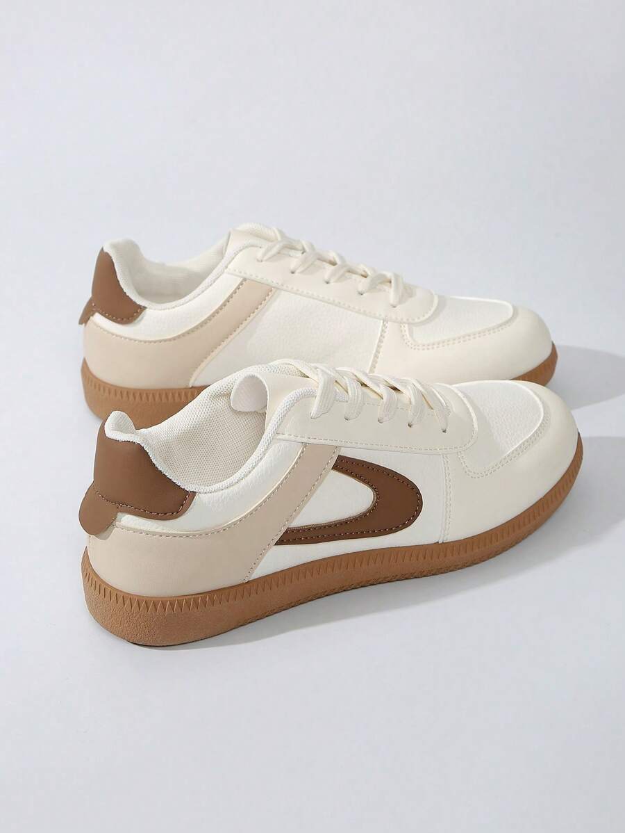 2025 Women's Flat Sporty Casual Sneakers