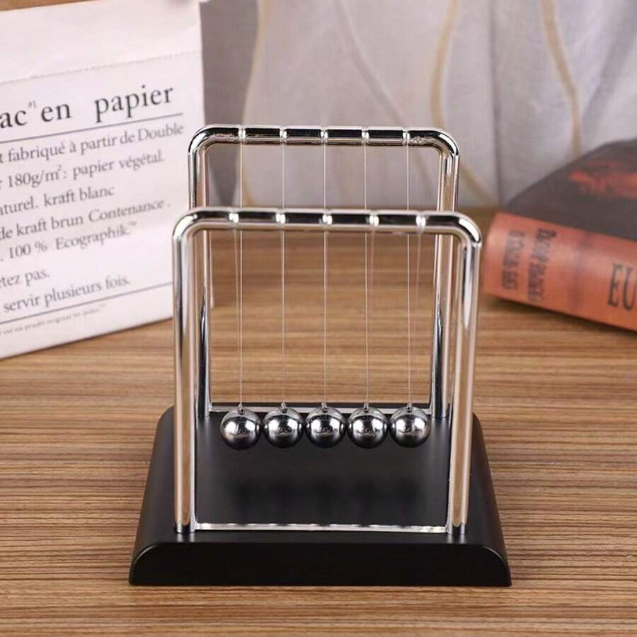 Small Newton's Pendulum Clock - A Combination Of Education And Decoration: A Fashionable Desktop Decorations Suitable For Science Enthusiasts And Helpful For Relieving Stress