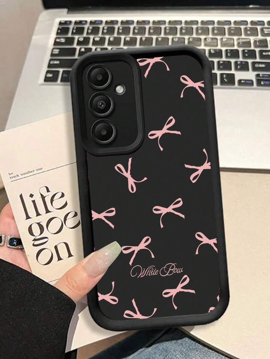Minimalist Bow Carve Design Black Painted Soft Protective Phone Case Cover Compatible With IPhone 16/15/XR/16 Pro Max 7P 8P P12 Pro Max P13 Pro Max P14 Pro Max P13 P14 P11 P12 P14, XS/S/XS Max/7 8 S2 A03S A03 Core A04 A12 A13 A14 A21S A22 A23 A24 A32 A33 A34 A5 A51 A52 A53 A54, Cute & Fashionable Thick
