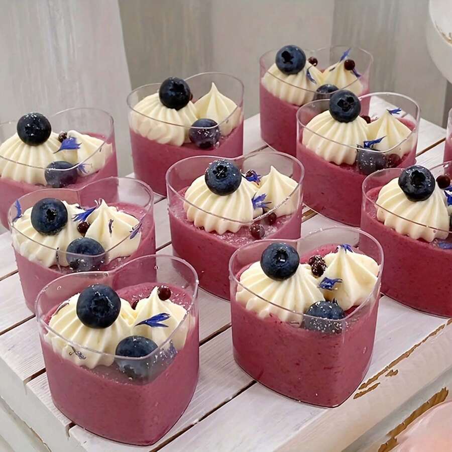 Heart Shaped Dessert Cups With Spoons Mini Plastic Dessert Shooter Cups Transparent Container Box Love Food Storage Box For Wedding Parfait, Cheesecake, Mousse, Appetizers, Jello Shot And Puddings Disposable Or Reusable (Optional 5 Pcs Spoons Set)