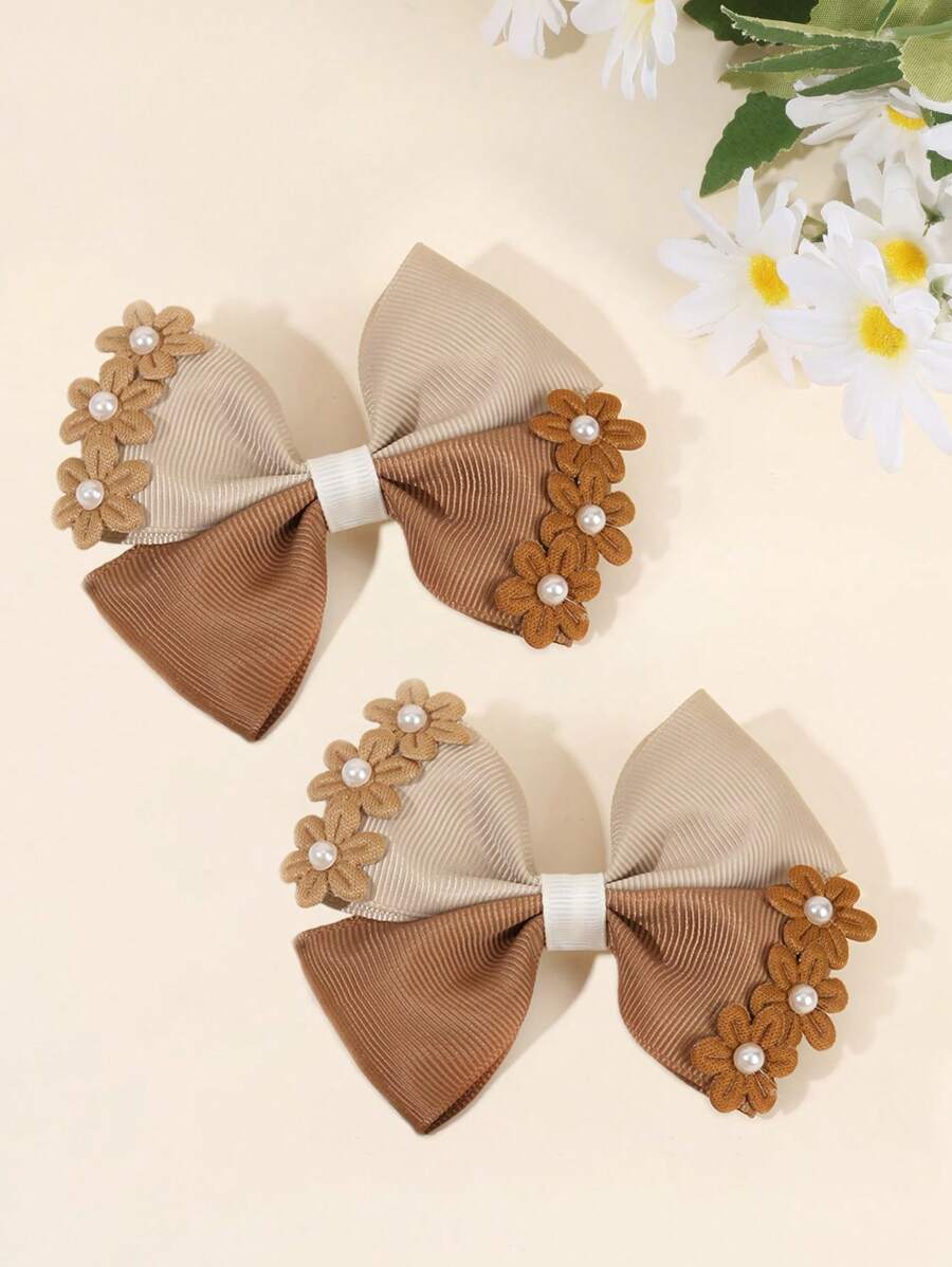 2 pièces Pinces à cheveux en forme de nœud papillon avec fleurs pour filles, pinces alligator couleur terre avec perles, barettes à ruban gros-grain élégantes, pinces à cheveux pour queue de cheval pour tout-petits, cadeau de mariage et d'anniversaire printanier, accessoires capillaires floraux pour enfants