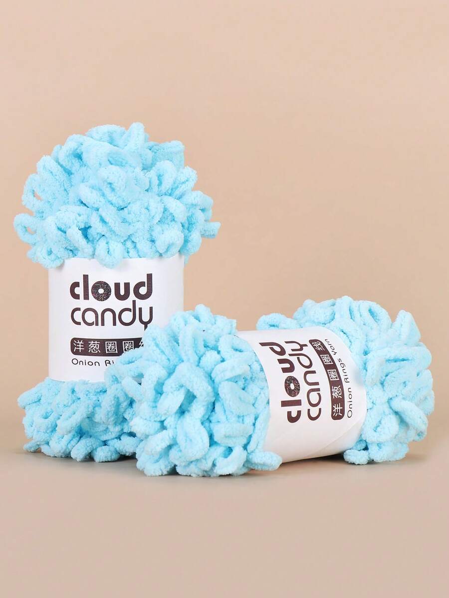 1 rouleau 100g de fil bleu clair idéal pour faire des écharpes