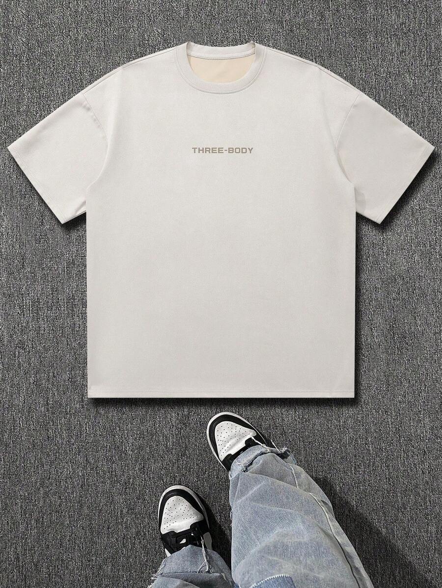 Camiseta de manga corta casual de estilo vintage con texto impreso para hombre, cuello redondo, hombros caídos, suelta, para uso diario, ir al trabajo, regalo para novio, salir