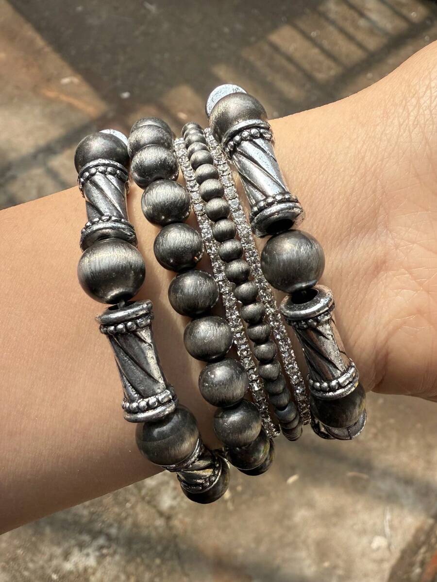 6pcs/Set Handmade Style Totem Carved Antique Silver Effect Bead Buttons Stackable Elastic Bracelets Set, Pattern Beads Multi-Piece Stretch Bracelet