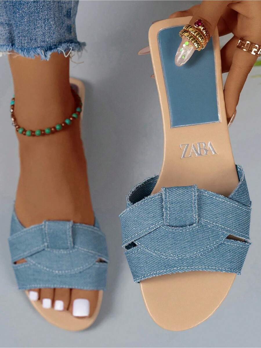 Sandali con plateau e zeppa per donne