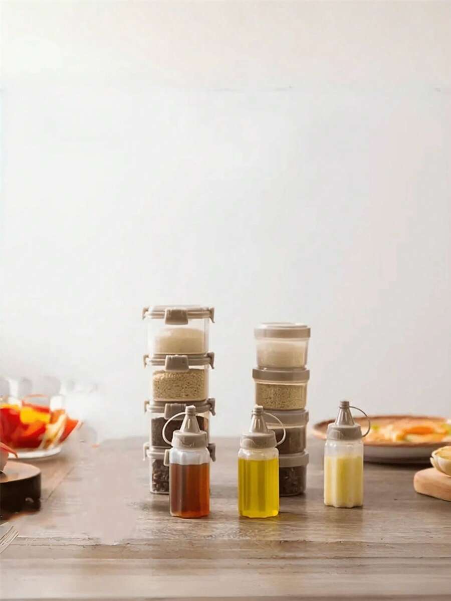 4pcs Mini Sauce And Ketchup Bottle, Mini Ketchup Bottle, Condiment Squeeze Bottle, Leak Proof Plastic, Spice Bottle, Plastic Portable Container For Salad Dressing, Spices, Honey, Cheap Items, Office Lunch Box, Picnic Oil, Lunch Box, Back-To-School Season, Perfect Lunch Box, Picnic, Perfect Kitchen Utensils And Apartment Must-Haves.