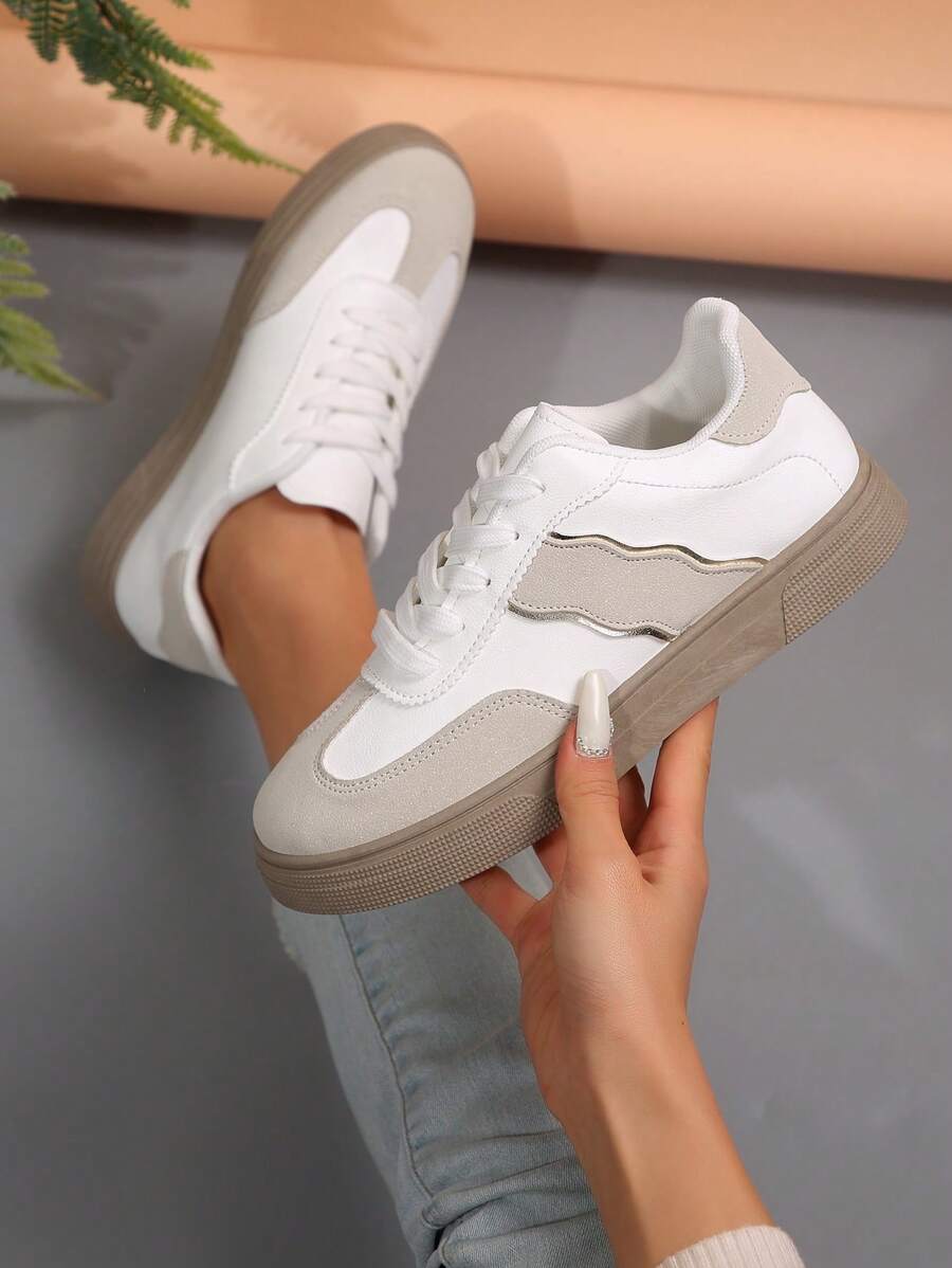 Nuevos zapatos deportivos casuales livianos y transpirables con punta redonda, suela antideslizante y cordones para mujer, ideales para primavera/otoño