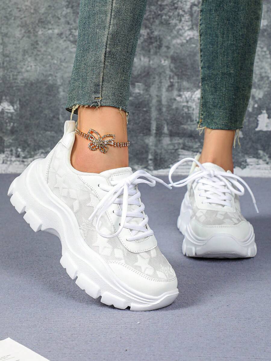 Stijlvolle en comfortabele witte platform sneakers, City-serie met sterrengaasontwerp, geschikt voor woon-werkverkeer, reizen, elegante, casual ronde neus lage multifunctionele schoenen, ideaal voor festivals en geschenken, dames