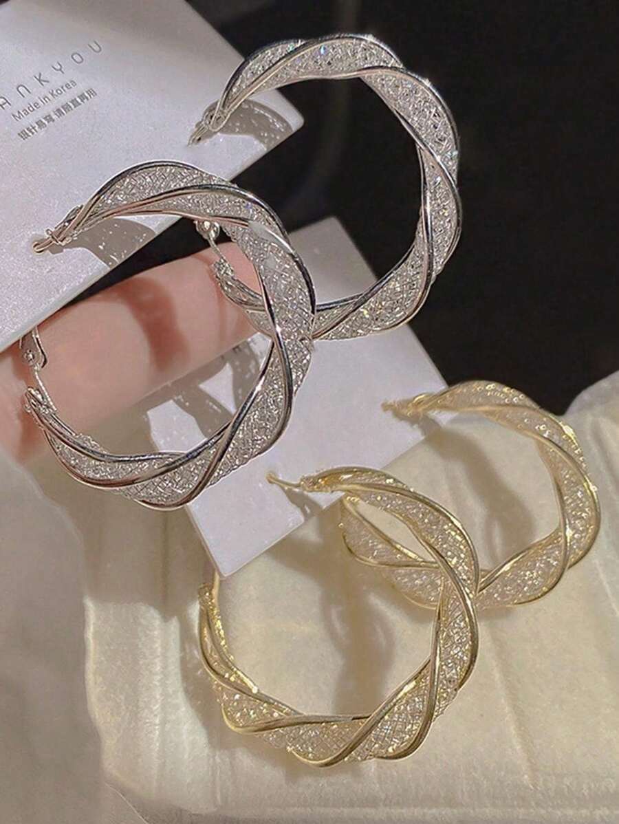 1 Pair Of Copper Alloy Twisted Hollow Luxurious Wrap Around Earrings For Women