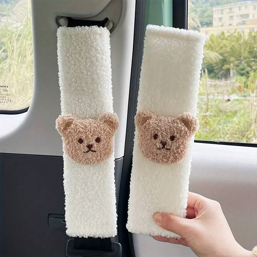 Protector de hombro del cinturón de seguridad del coche con cabeza de peluche de oso de peluche de cordero personalizado, accesorios de decoración de coche lindos y elegantes, protección del cuello para invierno