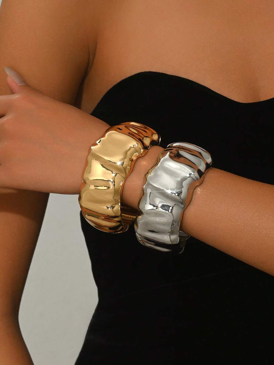 1pc asymmetrisch getextureerde metalen manchet armband, modieuze overdreven sfeervolle accessoire, nieuw high-end ontwerp voor reizen en fotografie