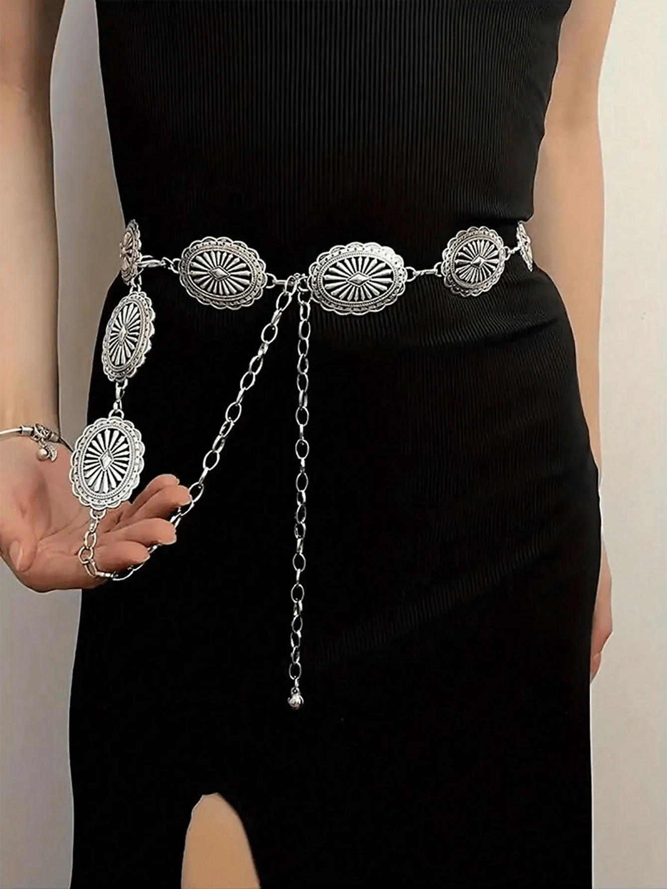 Neues Design, westlicher Stil Metall Taillenkette für Frauen, hochwertige, elegante westliche Retro Taillenkette, vielseitiges Rautenmuster, niedliche Zinklegierung Taillenkette, geeignet für alle Jahreszeiten, Schule
