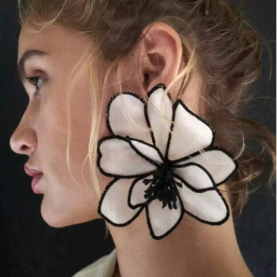 1 Pair Elegant Floral Multilayer 3D Design Earrings, Stylish And Charming Ear Studs