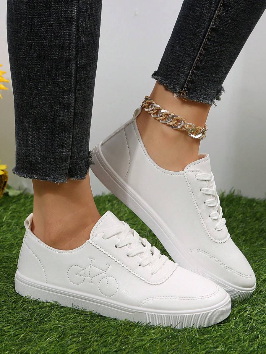Women's Casual Skate Shoes In White, Flat Soft Bottom Comfortable Student Style, Suitable For Outdoor Sports, Casual, Daily Activities