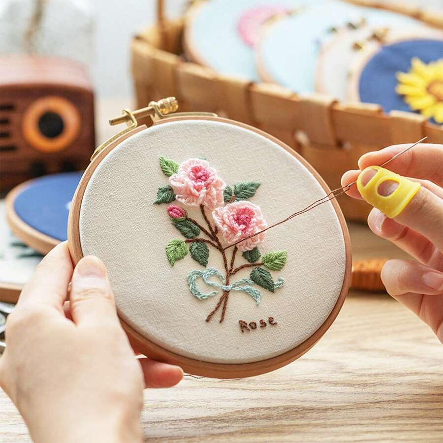 1 Set Hand-Embroidery DIY Craft Kit, Beginner Embroidery Materials Package For Making Small Embroidered Items As Gift For Mother, Friend, Embroidery Decoration For Clothing, Bags, Hats