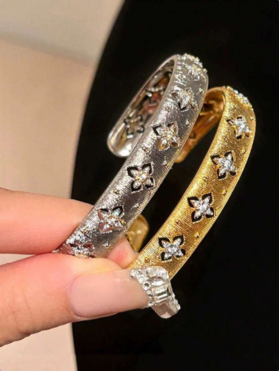 1pc Vintage Four-Leaf Flower Textured Zirconia Bracelet For Women, Luxury Minimalist Design Valentines